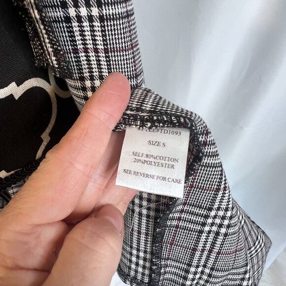 Nic & Jo Black & White Plaid Tie Side Wrap Bodycon Dress Button Detail Sz Small - Picture 9 of 11